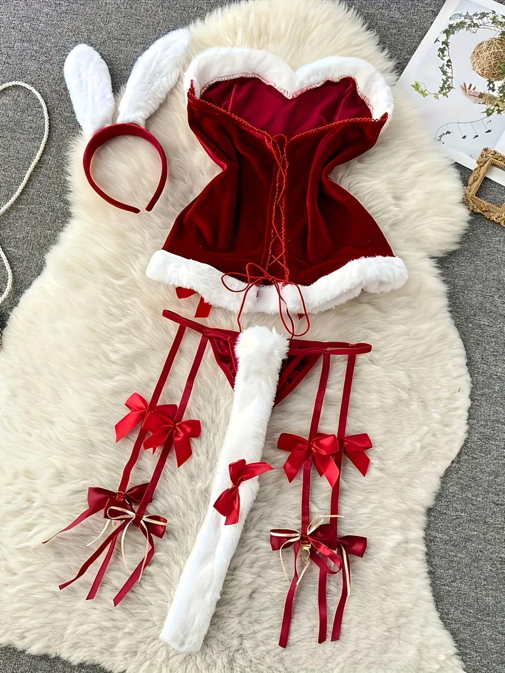 Women'S Sexy Naughty Santa Cosplay Costume - Red & White Christmas Lingerie Set with Raw Edges, Bow Details & Stretch Fabric - Complete Outfit with Dress, Thong, Headband & Collar - Comfortable & Durable for Themed Parties, R