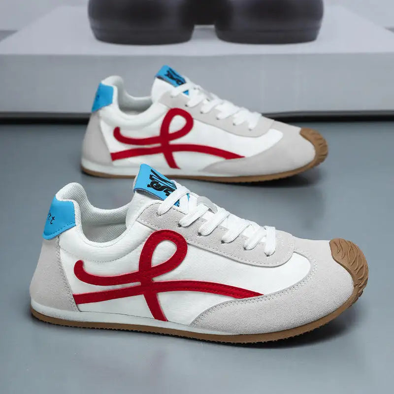 Men's Casual Retro Lightweight Soft White Sneakers Breathable Lace Closure Summer Multi-Purpose Walking Style Shoes