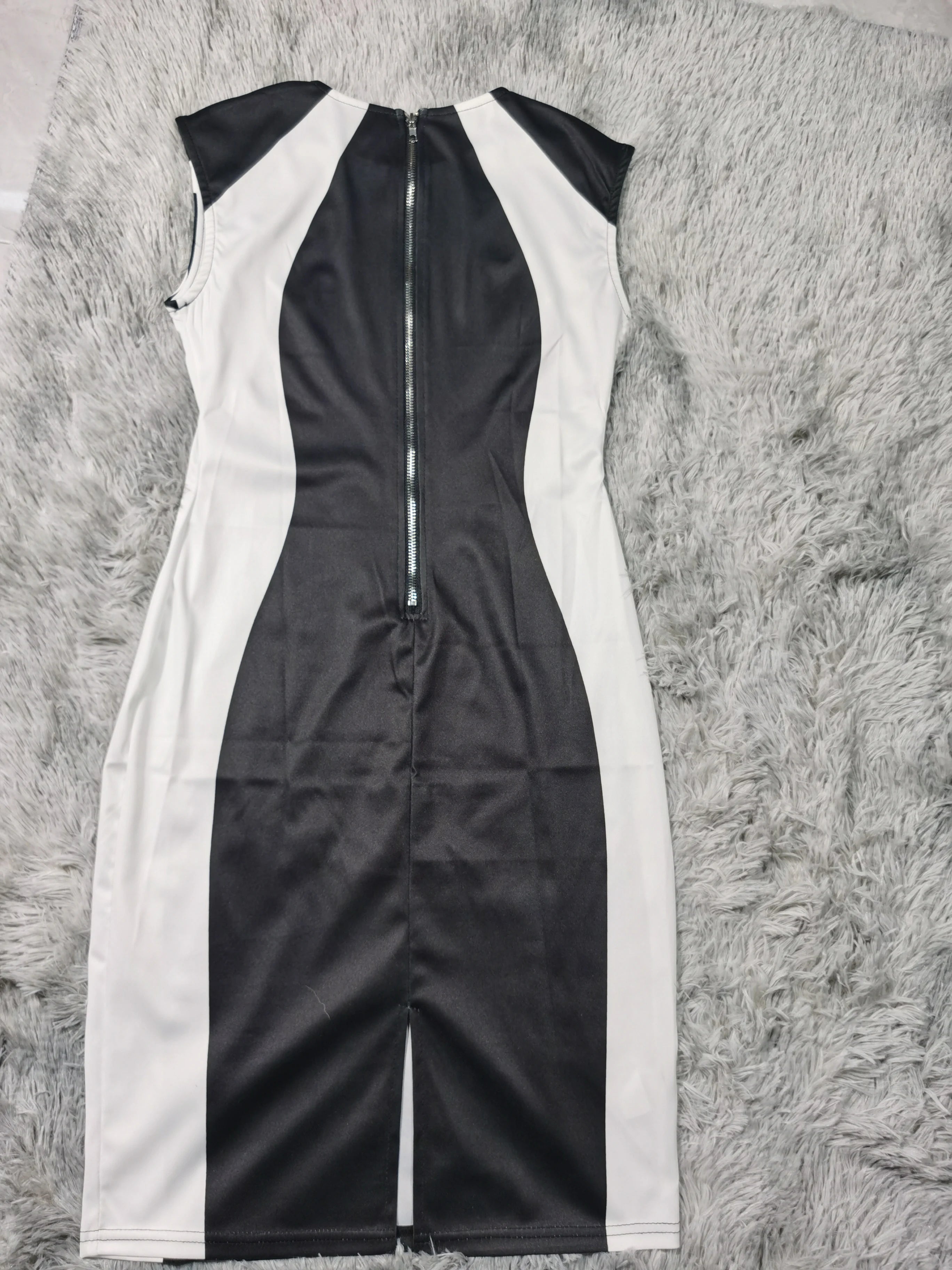 Elegant Women Party Club Dresses 2025 Summer Fashion Colorblock Round Neck  Bodycon Dress Sleeveless Casual Mini Black Dress