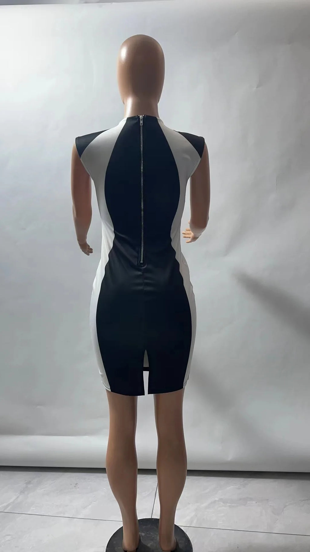 Elegant Women Party Club Dresses 2025 Summer Fashion Colorblock Round Neck  Bodycon Dress Sleeveless Casual Mini Black Dress